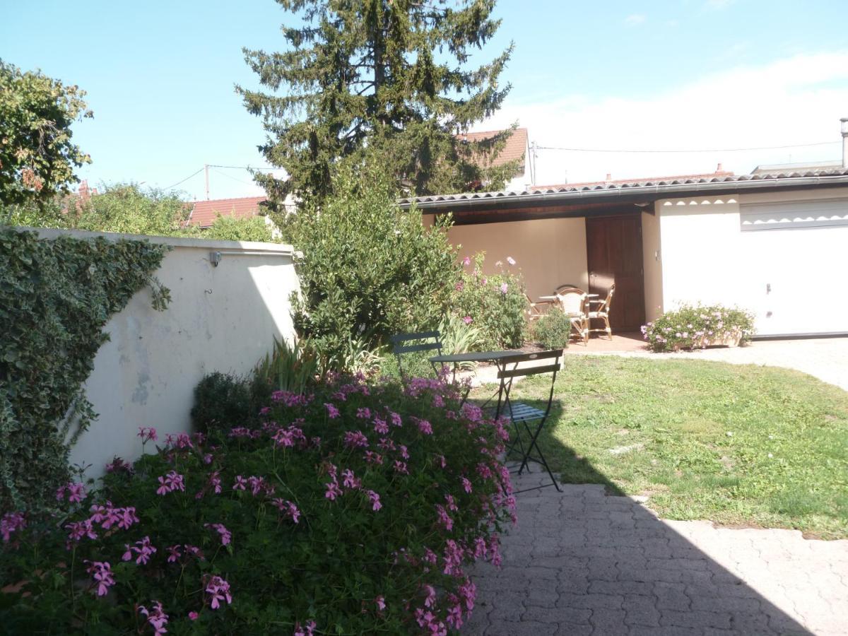 Vila L'Escale Dijonnaise Exteriér fotografie